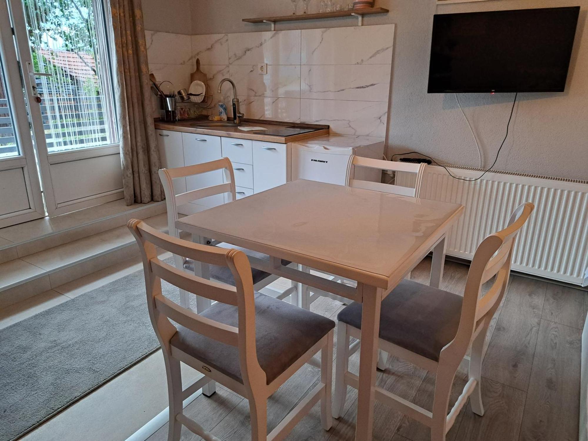 Papi Apartments Kruševo Cameră foto